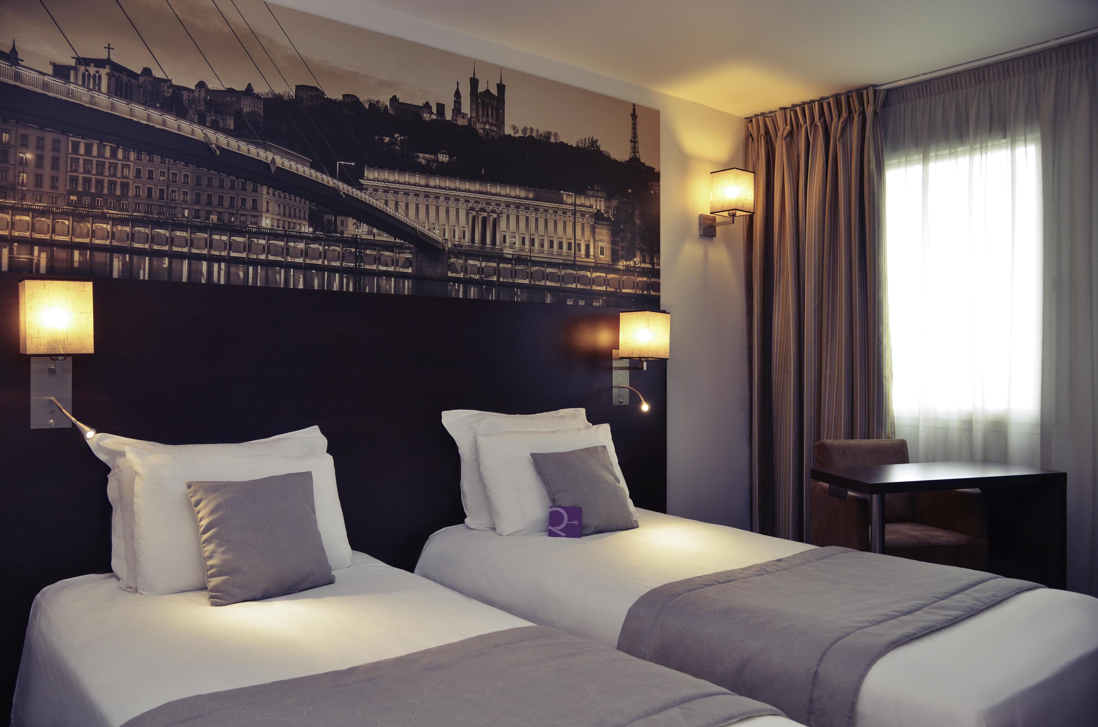Mercure Lyon Est Chaponnay Exterior photo