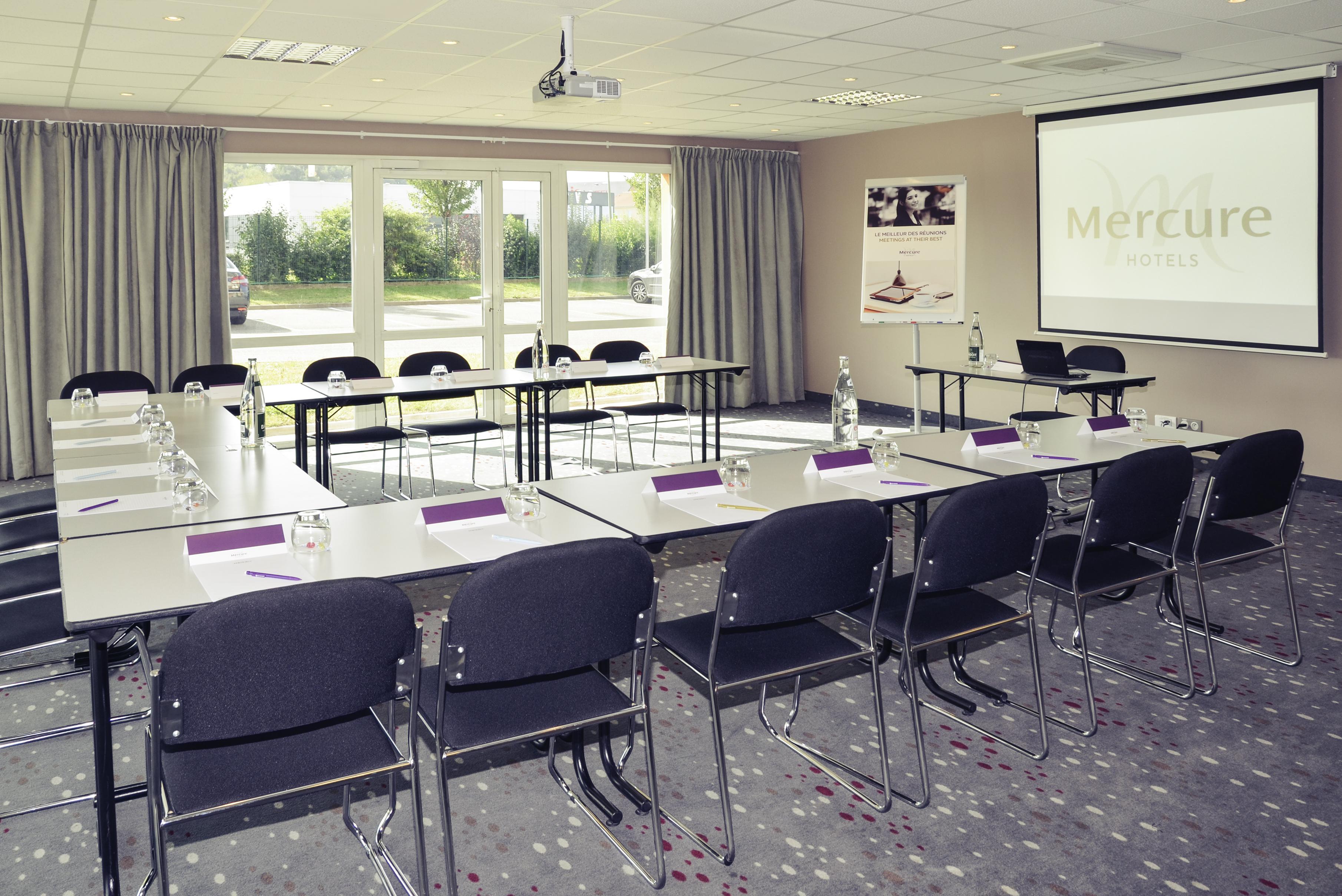 Mercure Lyon Est Chaponnay Exterior photo