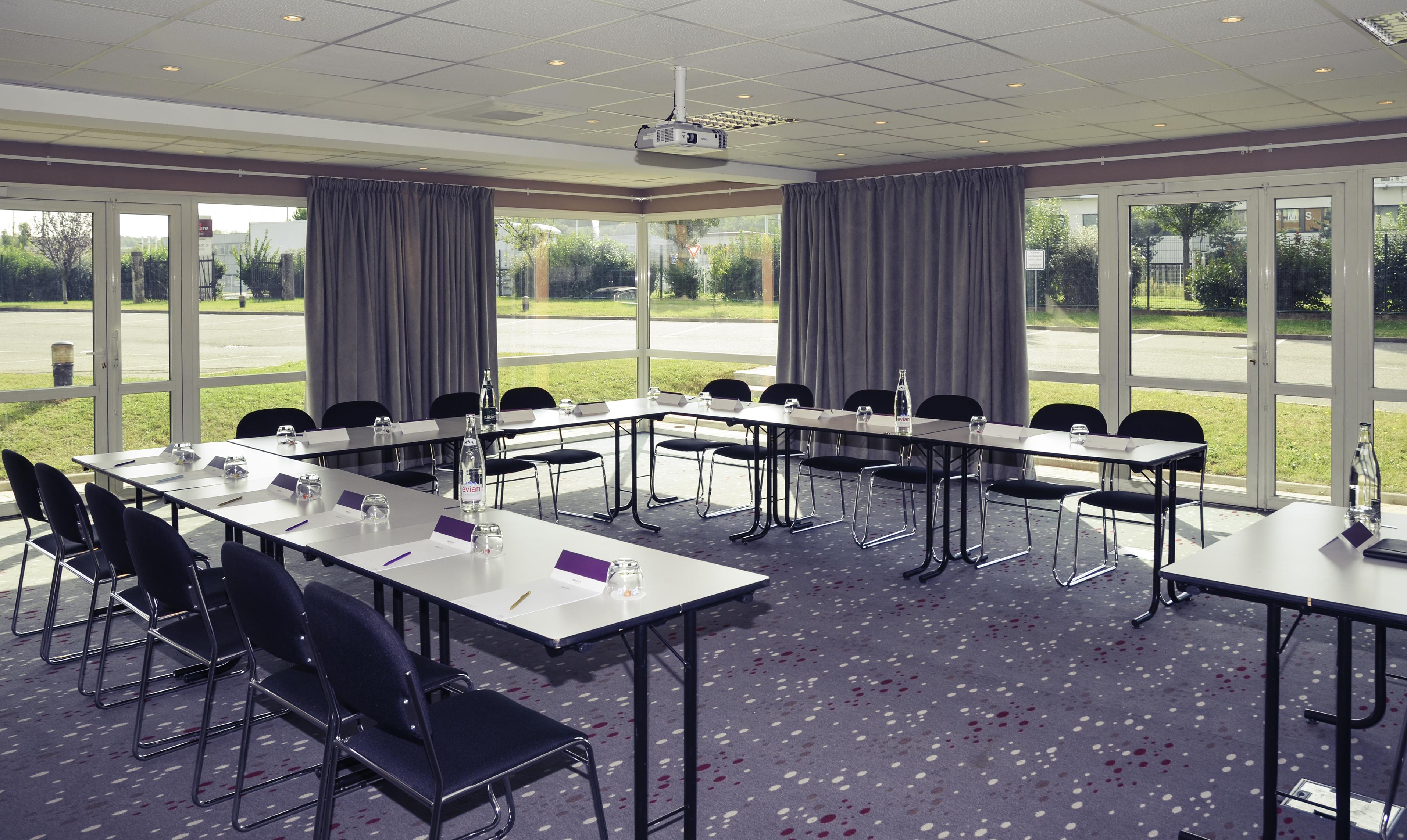 Mercure Lyon Est Chaponnay Exterior photo
