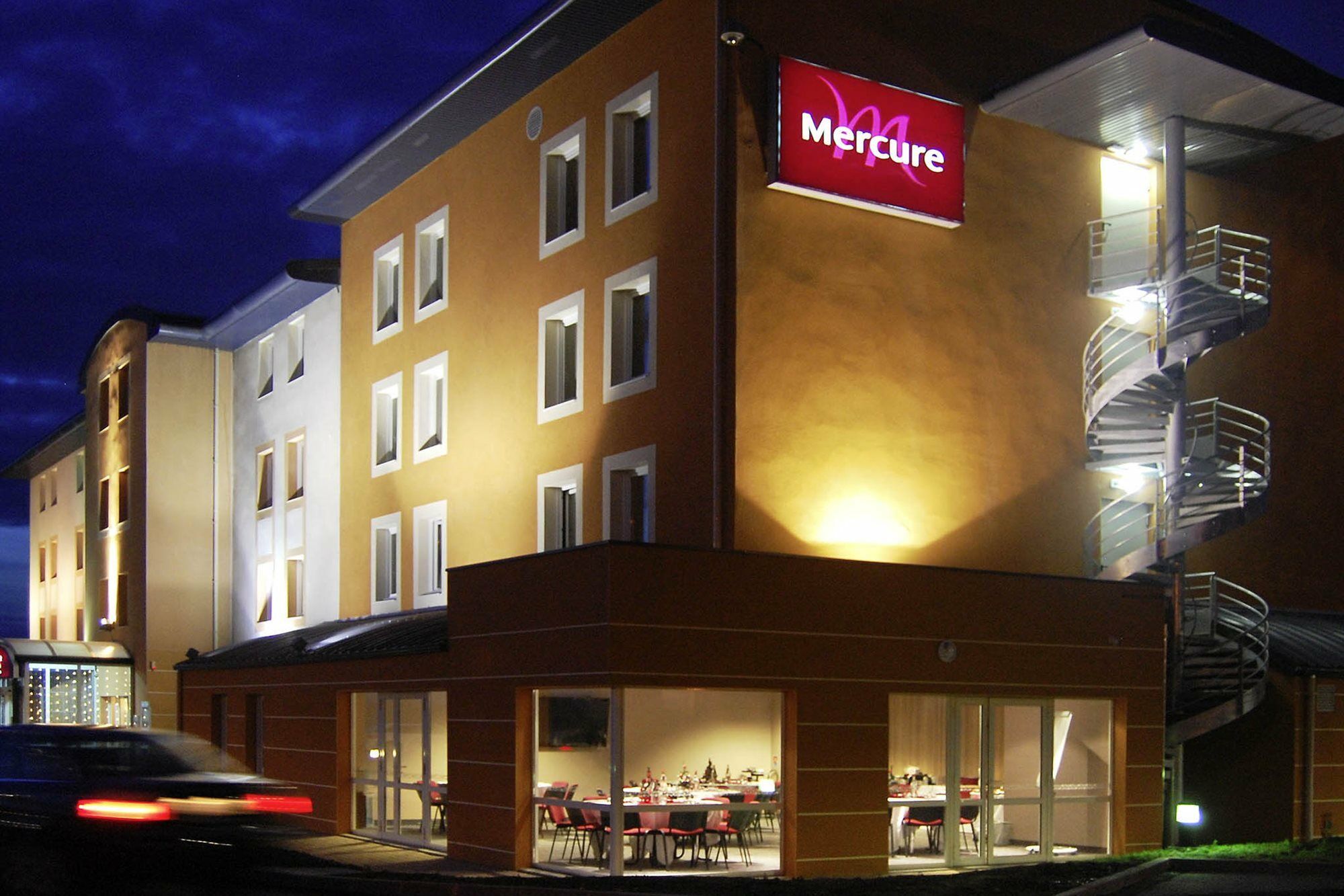 Mercure Lyon Est Chaponnay Exterior photo